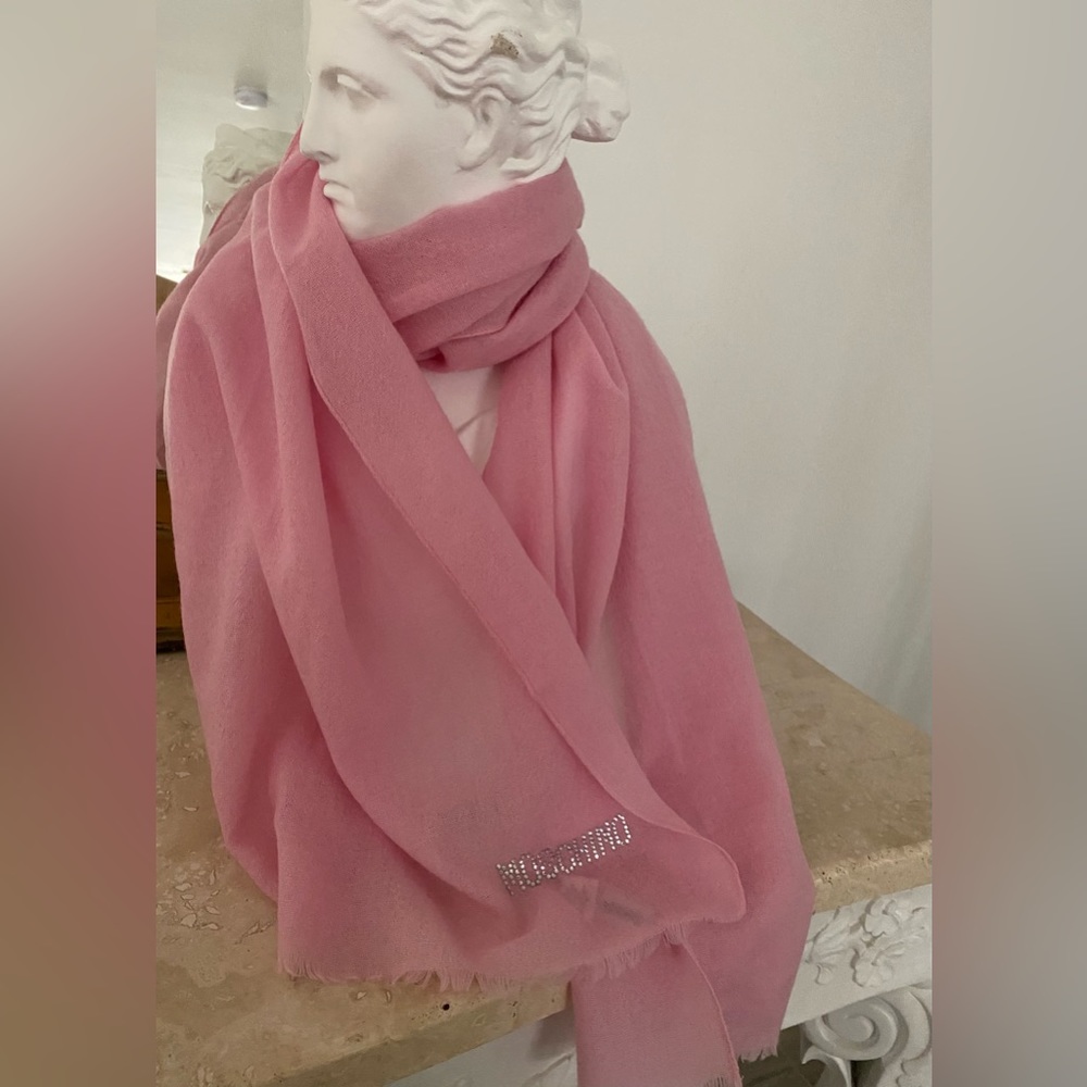 Moschino wool scarf